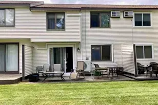 29 Decarolis Dr, Tewksbury, MA 01876 - Photo 2