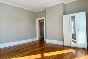 19 Pleasant St, Wakefield, MA 01880 - Photo 4