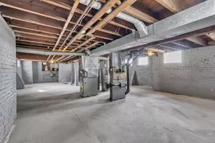 184 King St, Springfield, MA 01109 - Photo 16