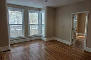 184 King St, Springfield, MA 01109 - Photo 6