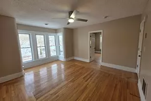 184 King St, Springfield, MA 01109 - Photo 6