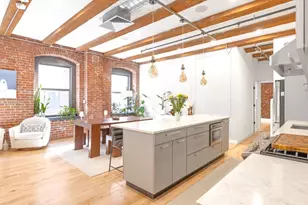 21 Wormwood St, Boston, MA 02210 - Photo 8