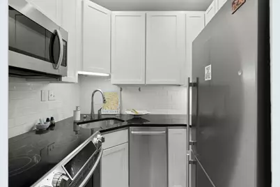 102 Charles St #C, Boston, MA 02114 - Photo 14