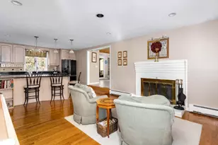18 Mary Anne Dr, Franklin, MA 02038 - Photo 4
