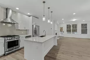 27 Lily Pond Ln, Lexington, MA 02420 - Photo 4