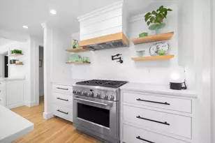 4 Rachael's Ln, Duxbury, MA 02332 - Photo 8