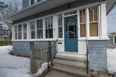 2 Oak St, Easthampton, MA 01027 - Photo 2