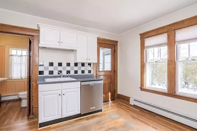 2 Oak St, Easthampton, MA 01027 - Photo 14