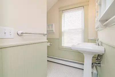 2 Oak St, Easthampton, MA 01027 - Photo 26