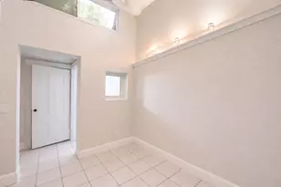 21 Fayette St, Cambridge, MA 02139 - Photo 2