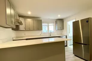 18 Howard, Waltham, MA 02030 - Photo 2