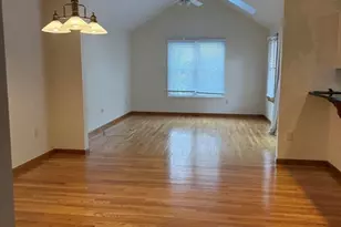 102 Jarvis Cir, Needham, MA 02492 - Photo 6