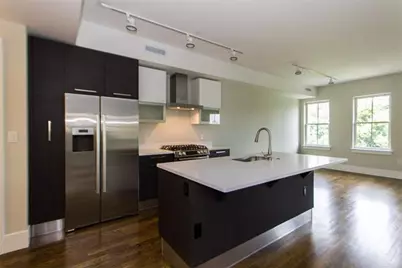 10 St. George Street #301, Boston, MA 02118 - Photo 2