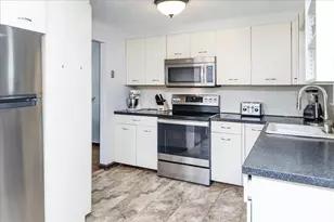 11 Pulver Dr, Peabody, MA 01960 - Photo 12