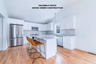 5 Pat Rose Wy, Rockland, MA 02370 - Photo 4