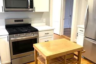 281 Belgrade Ave, Boston, MA 02131 - Photo 10