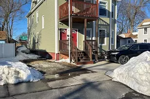 128 Hampden St, West Springfield, MA 01089 - Photo 2