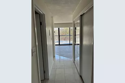 1 Summit Dr. #33, Reading, MA 01867 - Photo 4