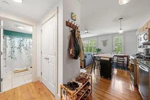 432 Norfolk St, Somerville, MA 02143 - Photo 10