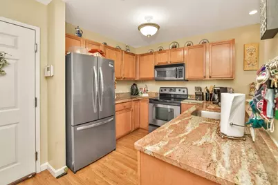 75 Walnut St #315, Peabody, MA 01960 - Photo 4