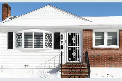 8 Dianthus Rd, Holbrook, MA 02343 - Photo 4