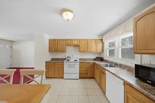 55 Burley St, Danvers, MA 01923 - Photo 8