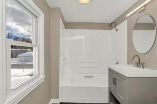 18 Noble St, Westfield, MA 01085 - Photo 10