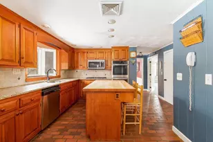 56 Fisher St, Medway, MA 02053 - Photo 16