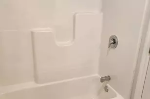 32 Four Seasons Dr, Hampstead, NH 03841 - Photo 20