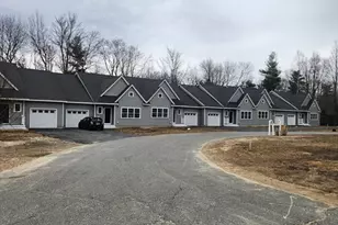 32 Four Seasons Dr, Hampstead, NH 03841 - Photo 1