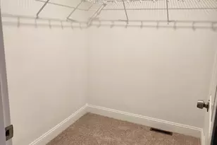 32 Four Seasons Dr, Hampstead, NH 03841 - Photo 10