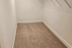 32 Four Seasons Dr, Hampstead, NH 03841 - Photo 16