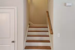 30 Four Seasons Dr, Hampstead, NH 03841 - Photo 4