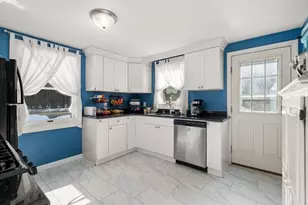 179 Tremont, Carver, MA 02330 - Photo 12