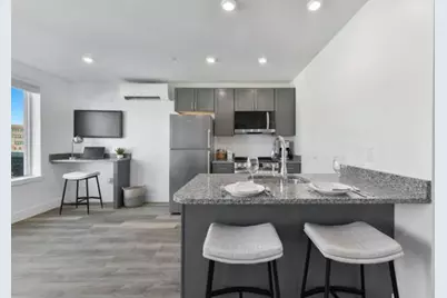 585 Essex St #501, Lynn, MA 01901 - Photo 2