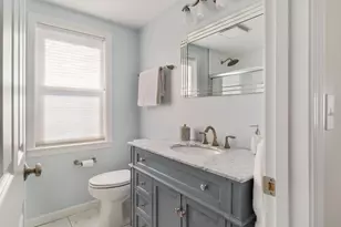 15 Vogel St, Boston, MA 02132 - Photo 34