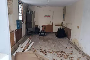 187 Hamilton St, Saugus, MA 01906 - Photo 26