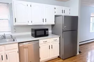 12 Regent St, Cambridge, MA 02140 - Photo 4