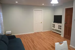 12 Regent St, Cambridge, MA 02140 - Photo 32