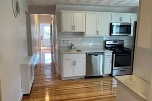 32 Francis St, Everett, MA 02149 - Photo 2