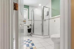 40 Glen Dr, Peabody, MA 01960 - Photo 18