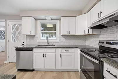 69 E Palmer Park Dr, Palmer, MA 01069 - Photo 2