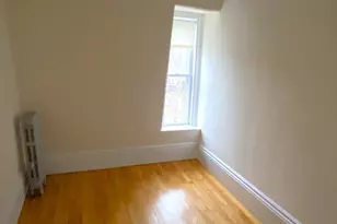 17 Avon St, Melrose, MA 02176 - Photo 8