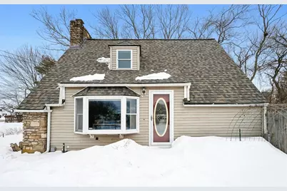 13 Harwood St, Oxford, MA 01540 - Photo 2