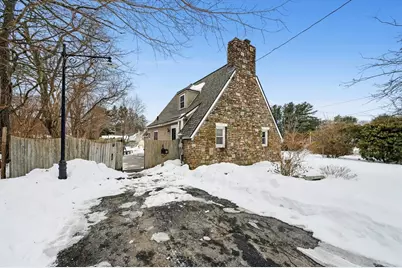 13 Harwood St, Oxford, MA 01540 - Photo 4