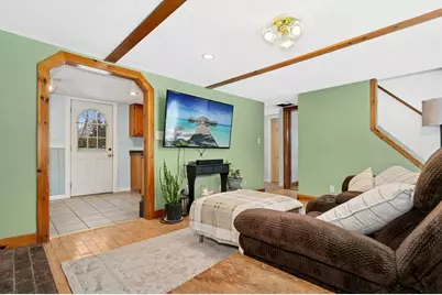 13 Harwood St, Oxford, MA 01540 - Photo 8
