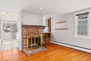 215 Merrimac St, Newburyport, MA 01950 - Photo 28