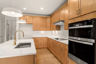 320 Martins Lndg, North Reading, MA 01864 - Photo 2