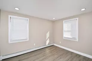 85 Orchard St, Chicopee, MA 01013 - Photo 12