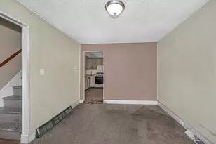 85 Kinsman St, Lowell, MA 01852 - Photo 4